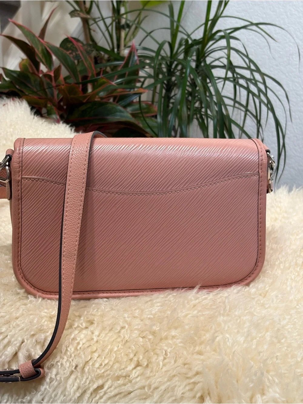 Louis Vuitton Epi Buci Leather Shoulder Bag *EUC